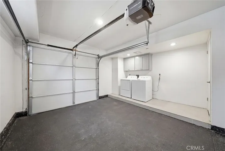 1233 W 39th, Los Angeles, California 90037