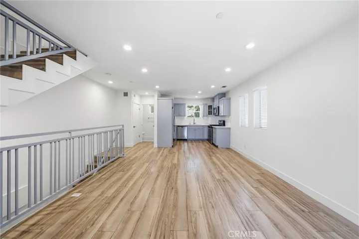 1233 W 39th, Los Angeles, California 90037