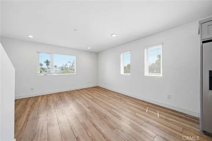 1233 W 39th, Los Angeles, California 90037