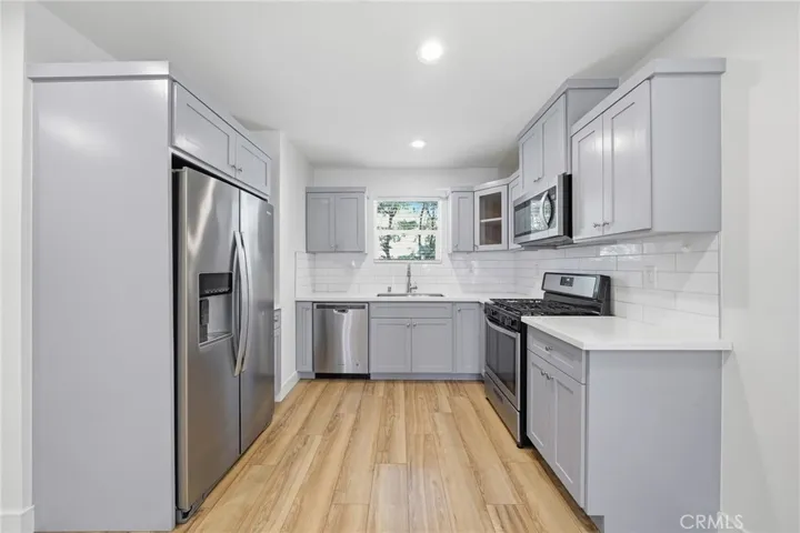 1233 W 39th, Los Angeles, California 90037