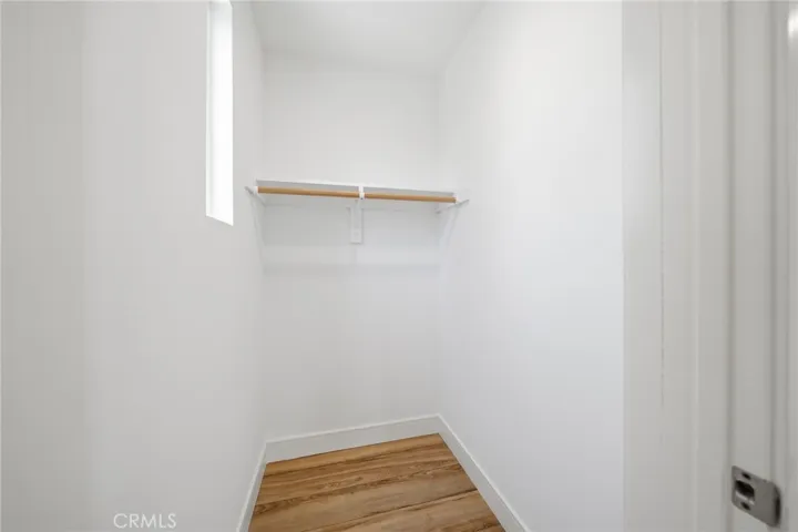 1233 W 39th, Los Angeles, California 90037
