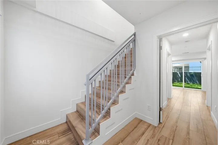 1233 W 39th, Los Angeles, California 90037