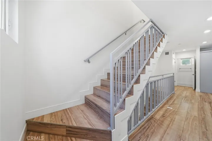 1233 W 39th, Los Angeles, California 90037