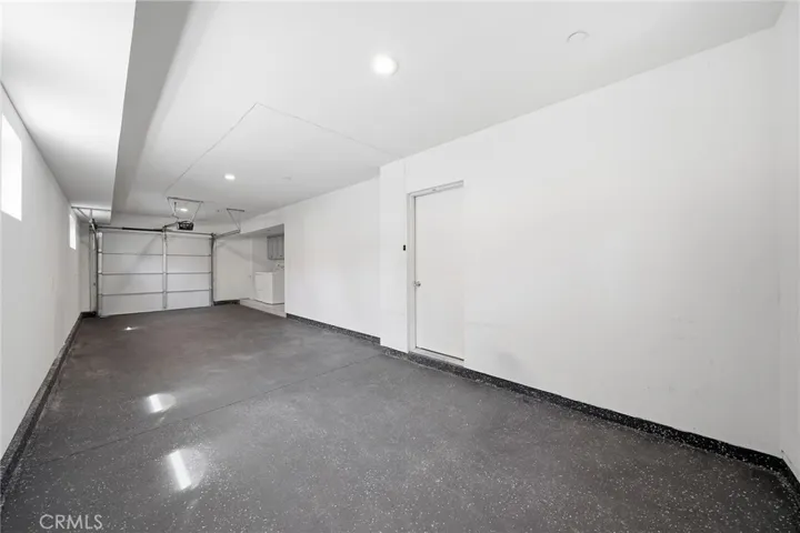 1233 W 39th, Los Angeles, California 90037