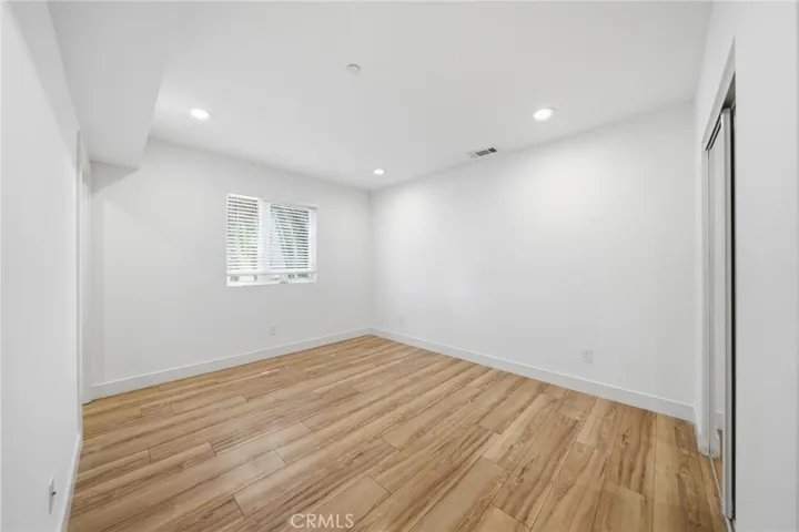 1233 W 39th, Los Angeles, California 90037