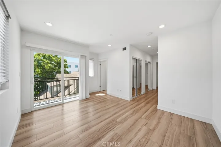 1233 W 39th, Los Angeles, California 90037
