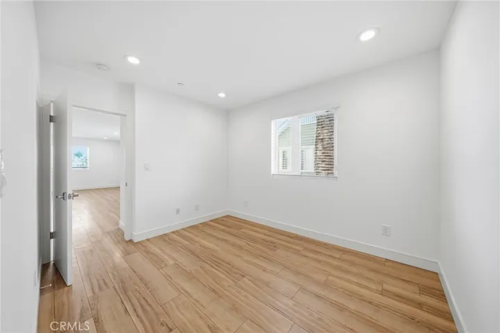 1233 W 39th, Los Angeles, California 90037