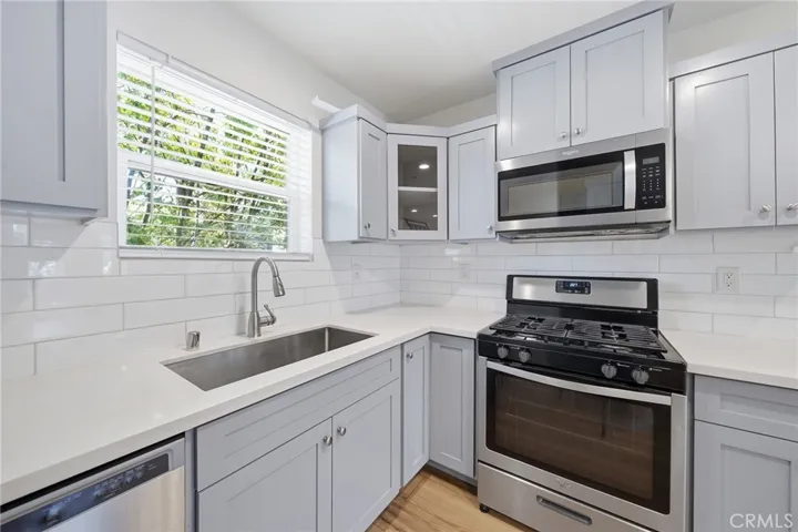1233 W 39th, Los Angeles, California 90037
