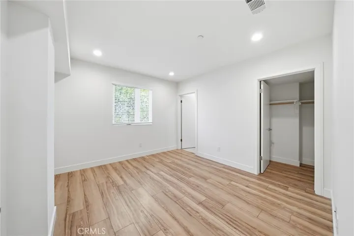 1233 W 39th, Los Angeles, California 90037