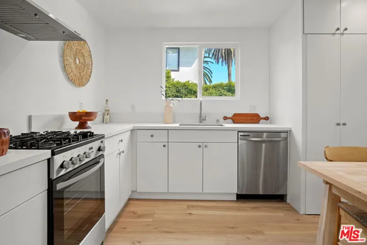 2923 Marsh Street 2, Los Angeles, California 90039