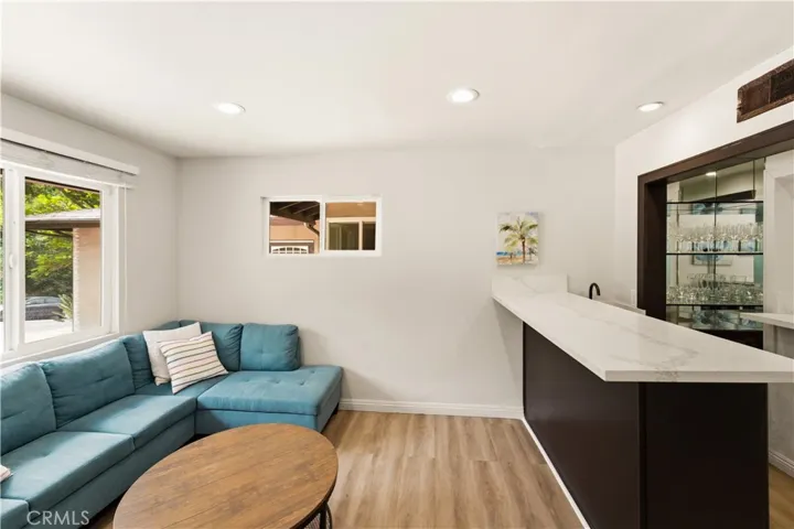 15701 Royal Ridge, Sherman Oaks, California 91403