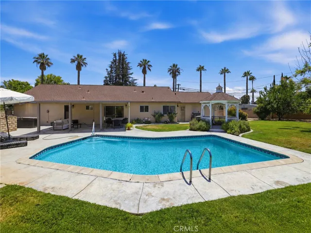 151 E Hilton Ave, Redlands, California 92373