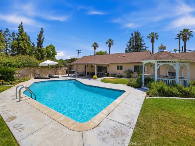 151 E Hilton Ave, Redlands, California 92373