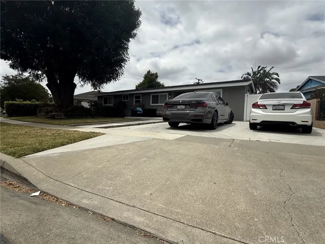 2447 Clarke, Fullerton, California 92831