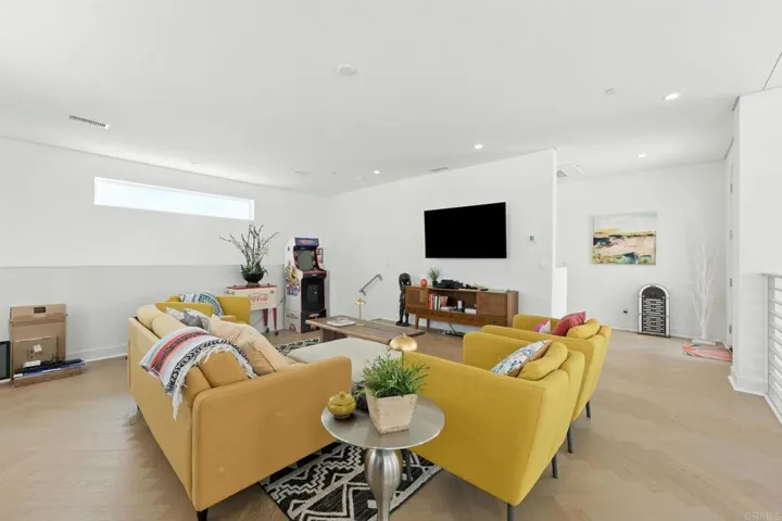 455 Palladium Boulevard, Palm Springs, California 92262