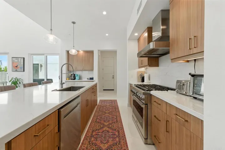 455 Palladium Boulevard, Palm Springs, California 92262
