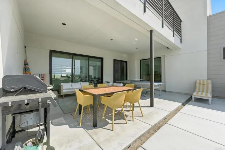 455 Palladium Boulevard, Palm Springs, California 92262