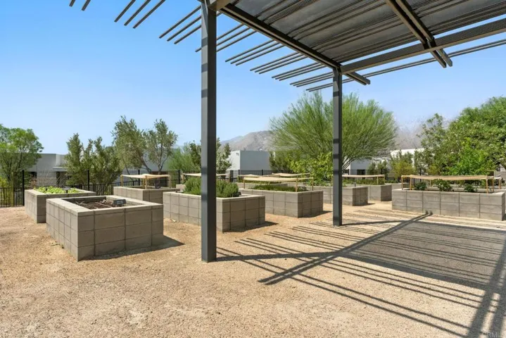 455 Palladium Boulevard, Palm Springs, California 92262