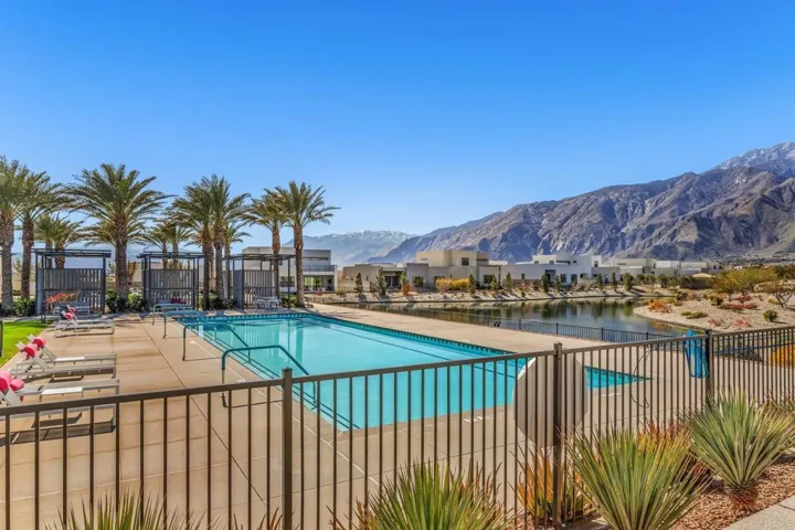 455 Palladium Boulevard, Palm Springs, California 92262