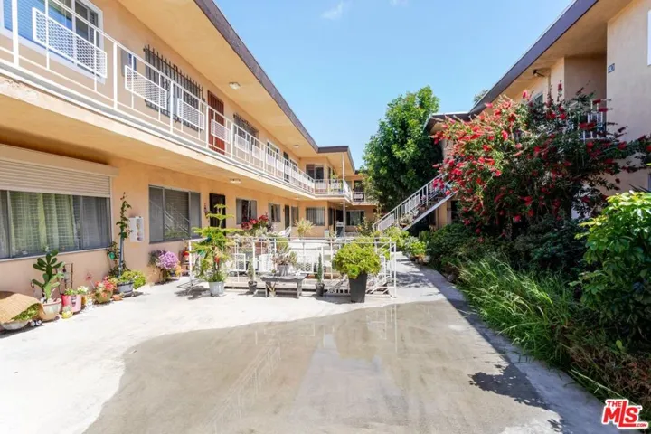 420 N Market Street 15, Inglewood, California 90302