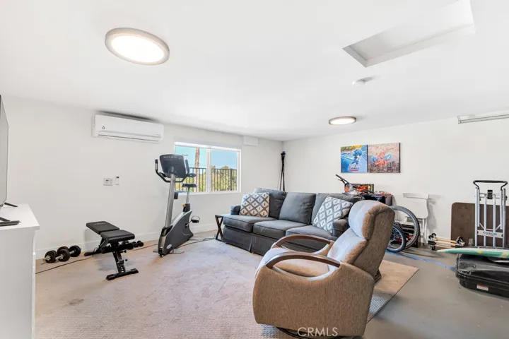 20509 Rhoda, Woodland Hills, California 91367