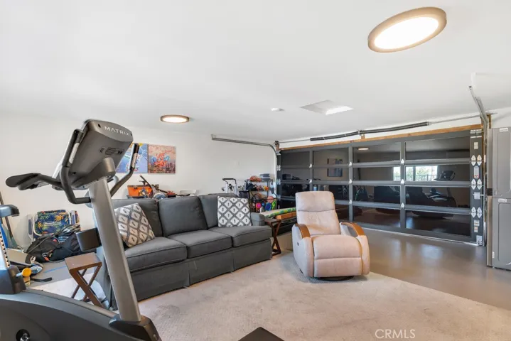 20509 Rhoda, Woodland Hills, California 91367