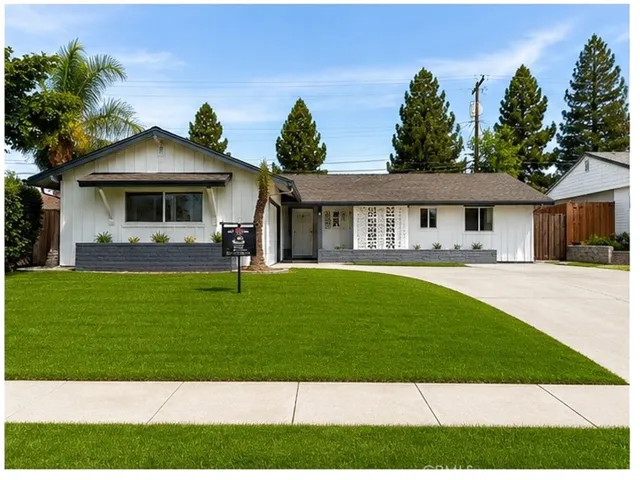 12201 Claretta Street, Sylmar, California 91342