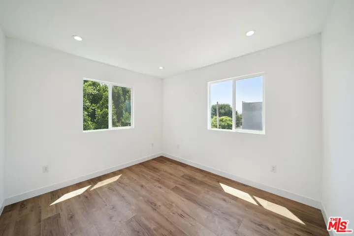 6336 Beck Avenue 2, North Hollywood, California 91606