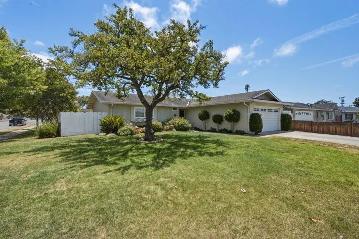 407 Pueblo Drive, Salinas, California 93906