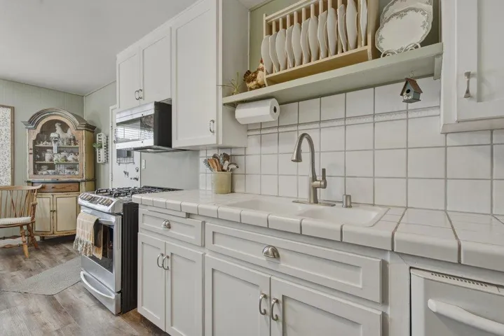 407 Pueblo Drive, Salinas, California 93906
