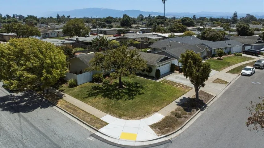 407 Pueblo Drive, Salinas, California 93906