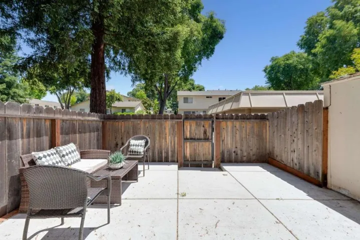 3696 Woodbine Way, Pleasanton, California 94588