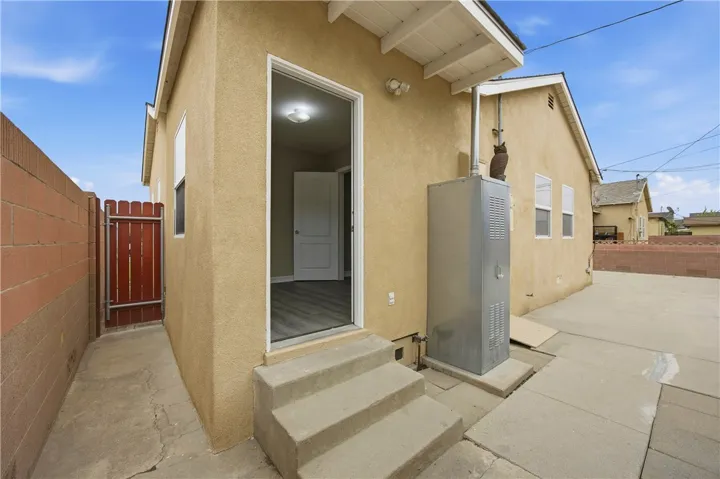 5572 Saint Ann Avenue, Cypress, California 90630