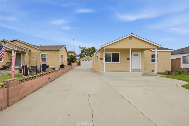 5572 Saint Ann Avenue, Cypress, California 90630