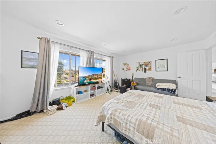 17612 Webster Avenue, Irvine, California 92614