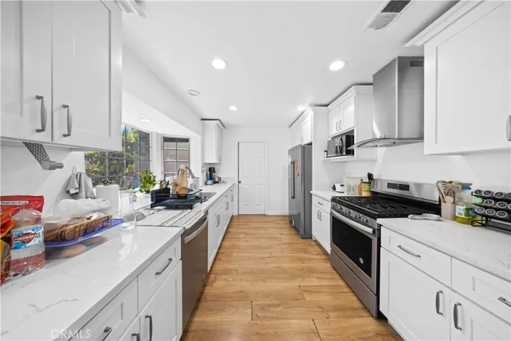 17612 Webster Avenue, Irvine, California 92614