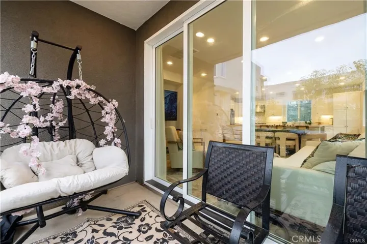 26799 Keystone Loop, Valencia, California 91381