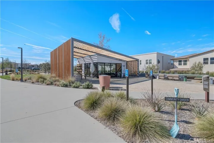 26799 Keystone Loop, Valencia, California 91381