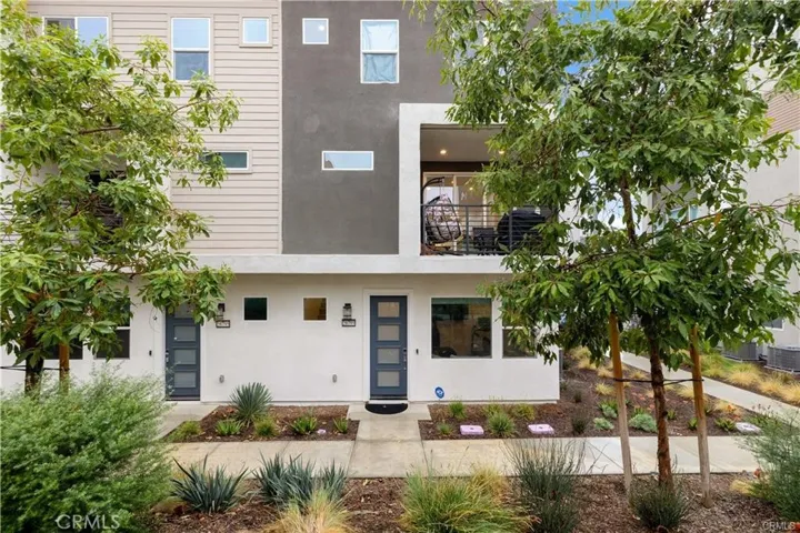 26799 Keystone Loop, Valencia, California 91381