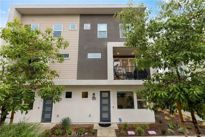 26799 Keystone Loop, Valencia, California 91381
