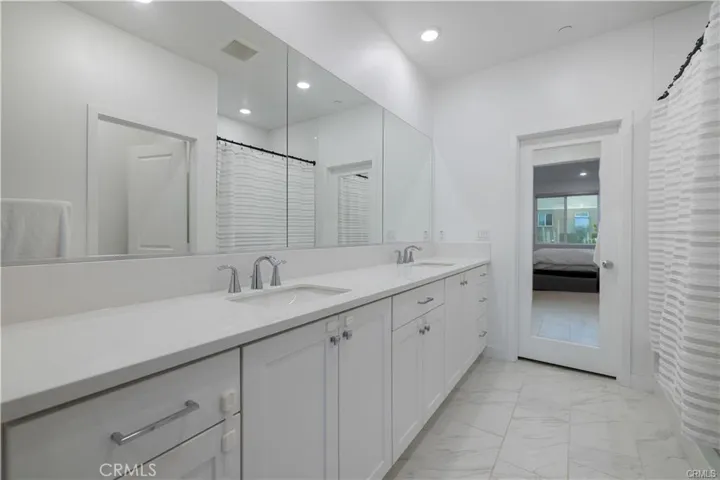 26799 Keystone Loop, Valencia, California 91381