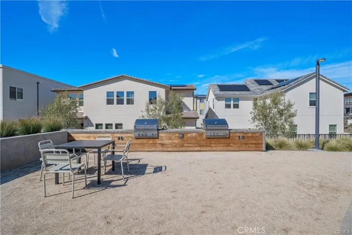 26799 Keystone Loop, Valencia, California 91381