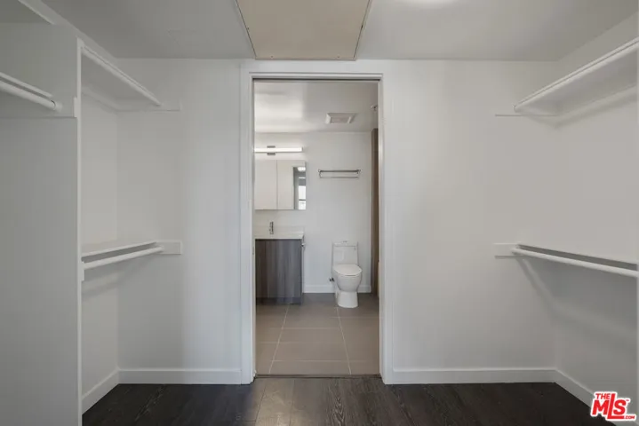 5800 Harold Way 413, Los Angeles, California 90028