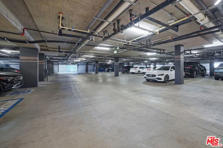 5800 Harold Way 413, Los Angeles, California 90028