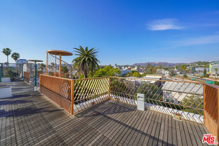 5800 Harold Way 413, Los Angeles, California 90028