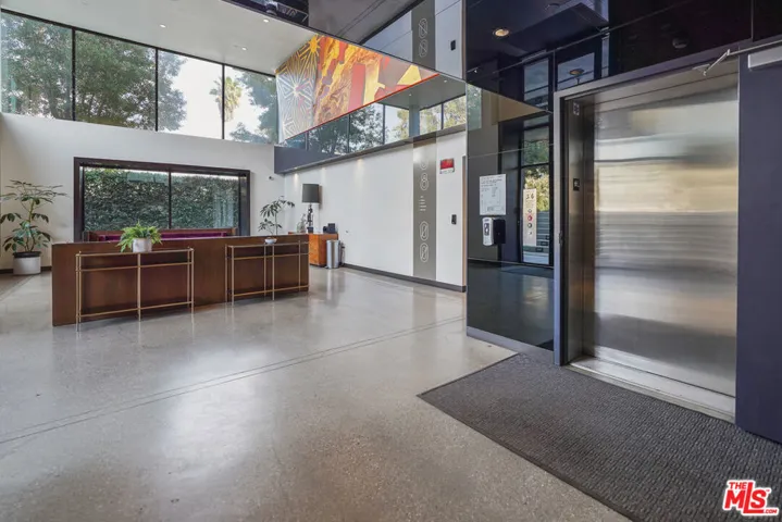 5800 Harold Way 413, Los Angeles, California 90028