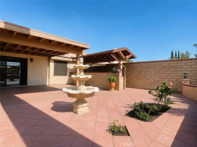 37763 52nd E, Palmdale, California 93552