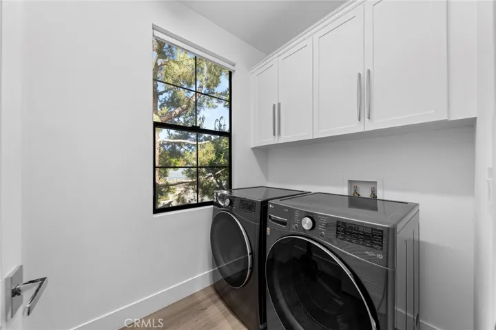 551 W Maple Ave, Orange, California 92868