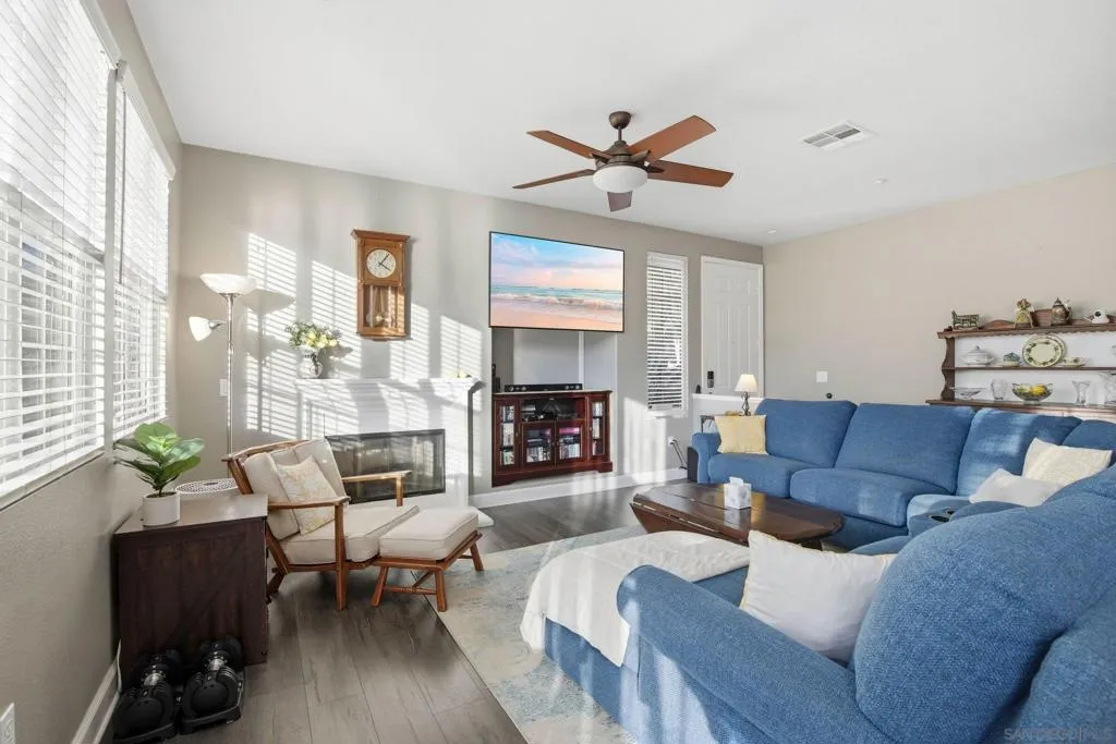 293 Reef Point Way Unit 5, Oceanside, California 92058 — photo 5