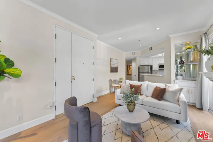 3603 Dunn Drive 102, Los Angeles, California 90034